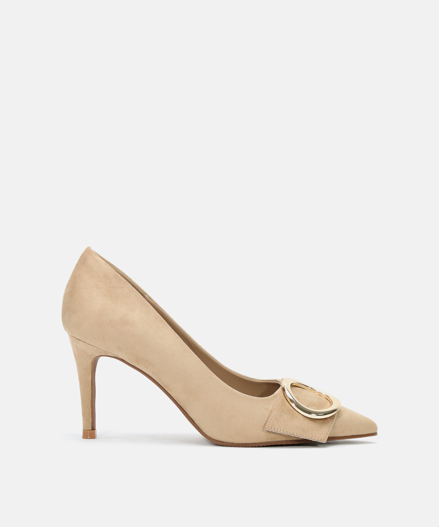 Zapatos tacón adorno metálico